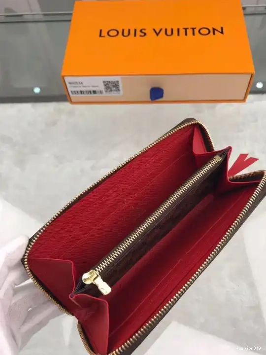 LOUIS ZIPPY VUITTON 0405